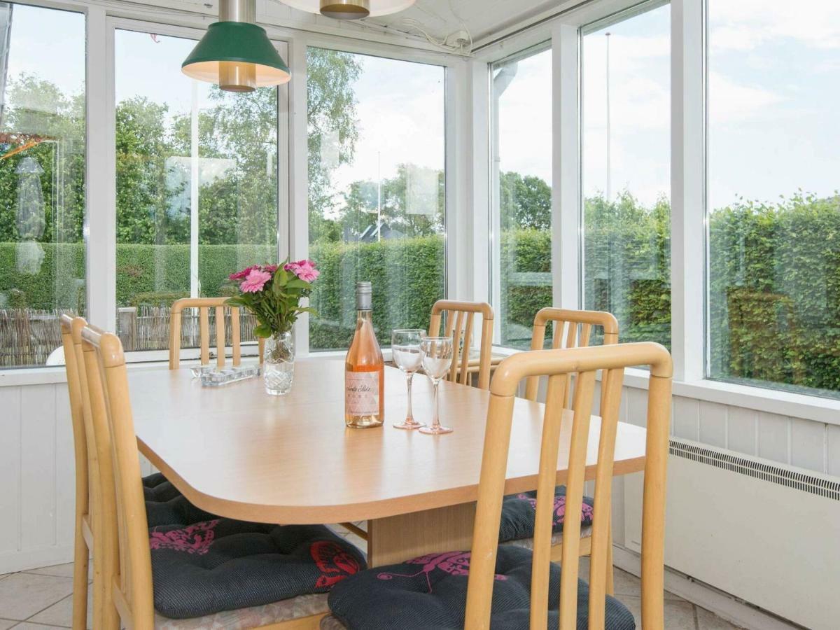 4 Person Holiday Home In Хадерслев Экстерьер фото